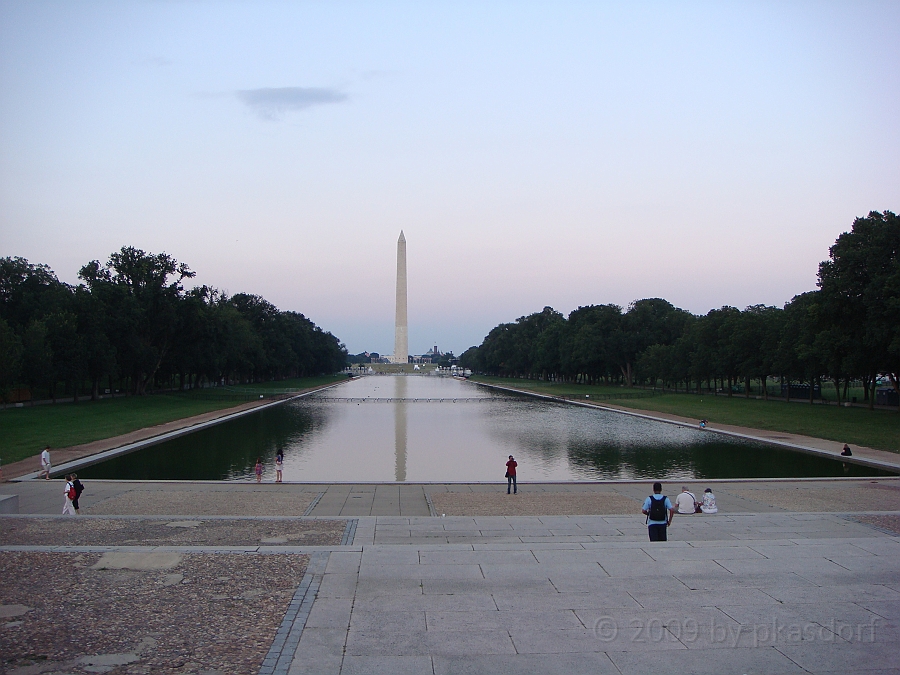 Washington DC [2009 July 03] 222.JPG - Scenes from The Lincoln Memorial